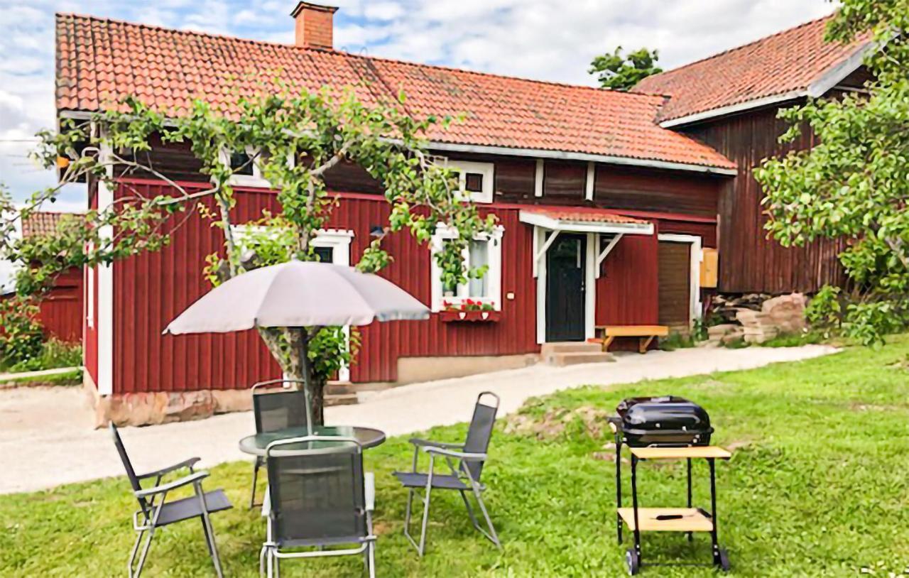Cozy Home In Raettvik With Kitchen Exteriér fotografie